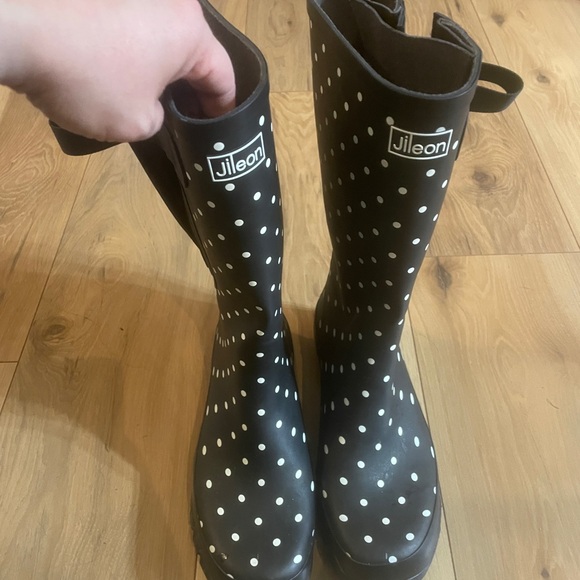 Jileon Black Rain Boots with White Polka Dots - Picture 1 of 5